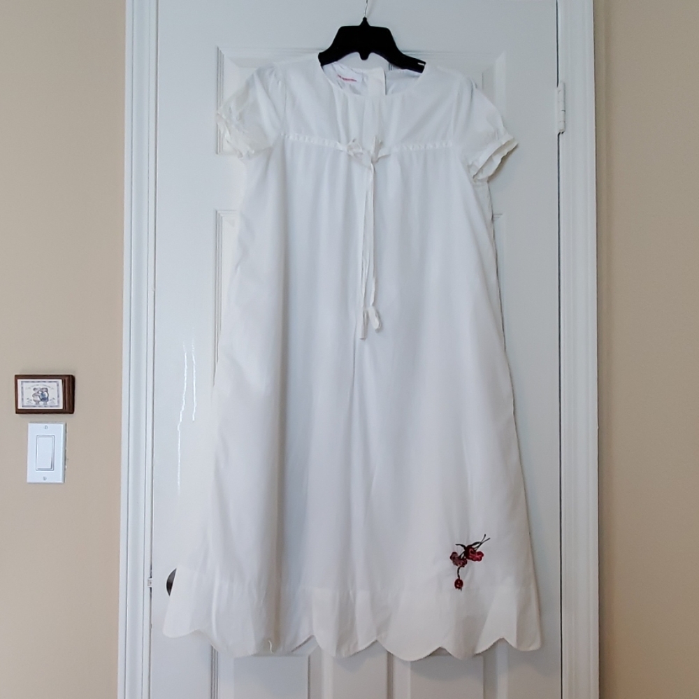 White cotton maternity dress